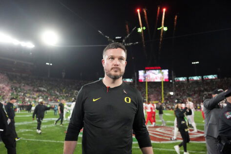 Dan Lanning Uses Oregon Bye Week the Same Way That Brought James Franklin Heavy Scrutiny Dan Lanning may feel the same heat as PSU’s James Franklin, despite edging out the Nittany Lions in a thrilling