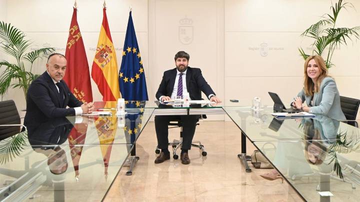 El Gobierno de la Región de Murcia contraataca a Sánchez y eleva a 700.000 euros las ayudas a autónomos