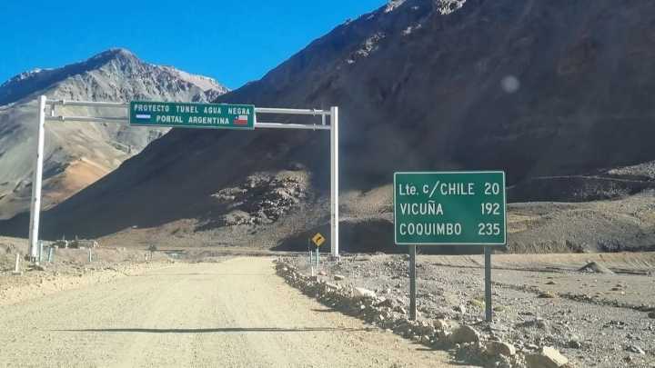 Las obras del Paso de Agua Negra se detuvieron por culpa de un derrumbe