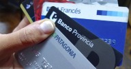 ¿Más deuda por más crédito? La explicación del Gobierno ante el récord de mora en tarjetas