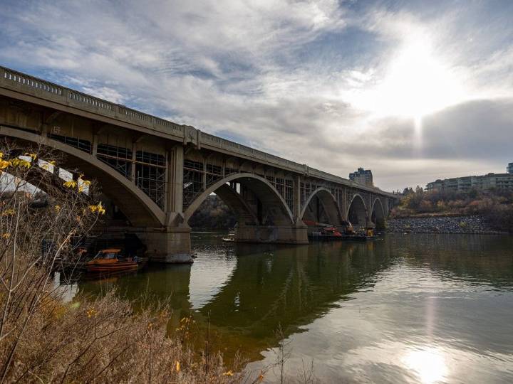 Broadway Bridge to open by end of October, but construction continues
