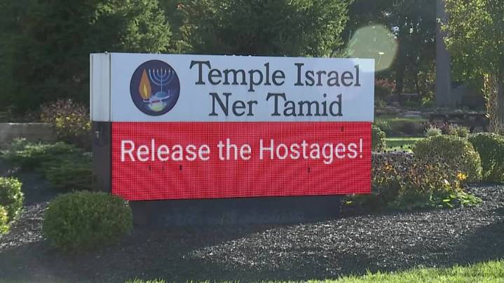 Local reaction to Gaza Peace Agreement, release of hostages
