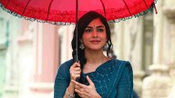 Mrunal Thakur flaunts her playfulness in her “vanity to insanity” video diaries