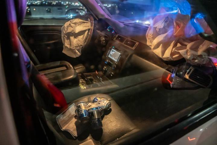 Ebrio y con cervezas a bordo, joven de 23 años choca en el Bulevar Limón Padilla