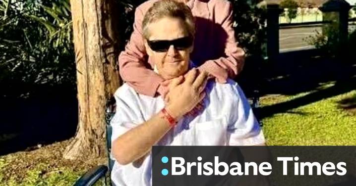 Abused daughters of paedophile disgusted after learning he kept family photo by his bedside