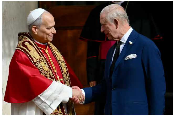 Carlos III y el papa oran juntos en la Capilla Sixtina: ¿por qué es histórico?