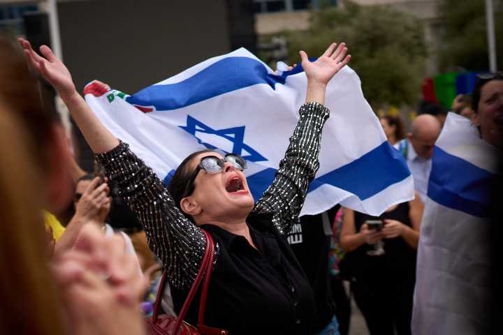 Israel and Hamas agree to first phase of Trump