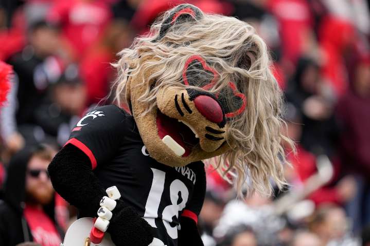 Cincinnati vs. Iowa State football streaming for free today on ESPN2