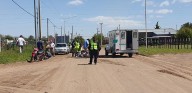 General Villegas: tres mujeres que circulaban en una moto sufrieron un accidente atípico
