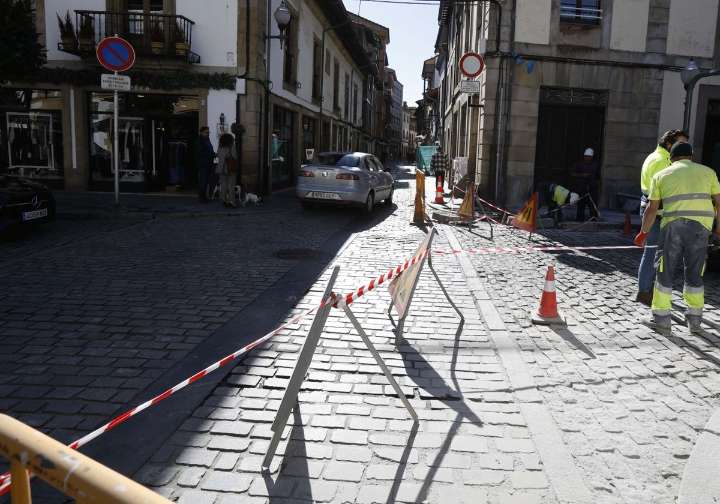 Villaviciosa ejecuta mejoras en la accesibilidad del casco antiguo