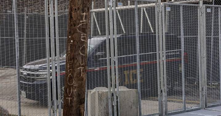 Immigration crackdown stirs unease ahead of this weekend's Chicago Marathon
