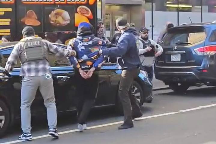 Federal raid outside Row Hotel migrant shelter rattles residents