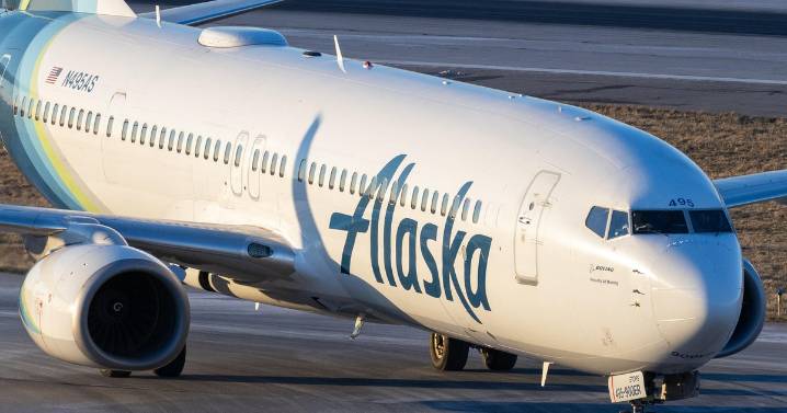 Alaska Airlines grounds all flights nationwide due to tech outage