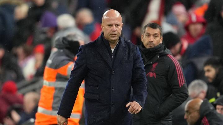 League Cup: Liverpool's woes grow with 3-0 loss to Palace. Arsenal, City, Chelsea and Newcastle win