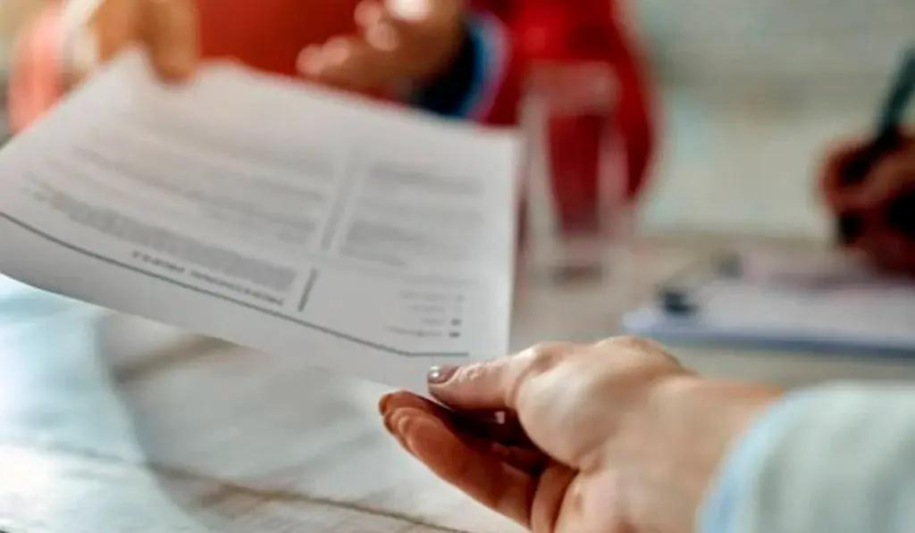 Miles de ofertas laborales para asesores comerciales en Cali, Bogotá y Medellín están disponibles en Magneto Empleos