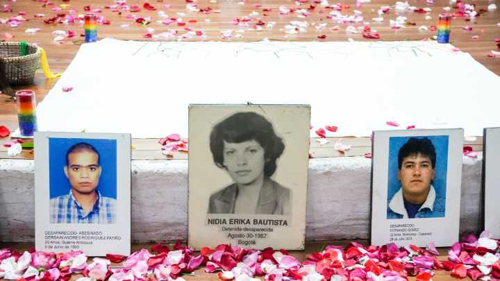 El llamado de las mujeres que buscan a sus desaparecidos en Colombia y luchan contra el olvido