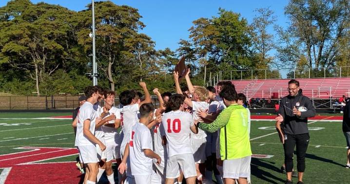 Brayden Kurtz's faith helps Crown Point to first sectional title since 2017