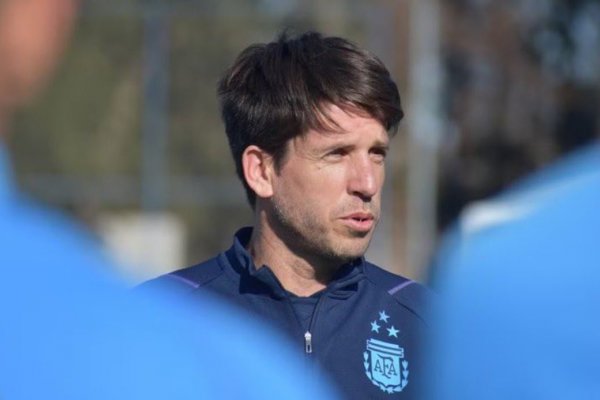 Diego Placente, luego del triunfo argentino en el Mundial Sub 20: “Vamos por el primer puesto”