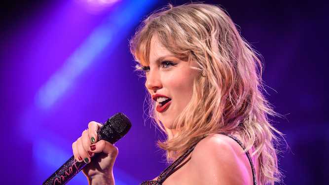 Why all the lyrics about being in love with her fiance on Taylor Swift's new album are proof she's categorically gay