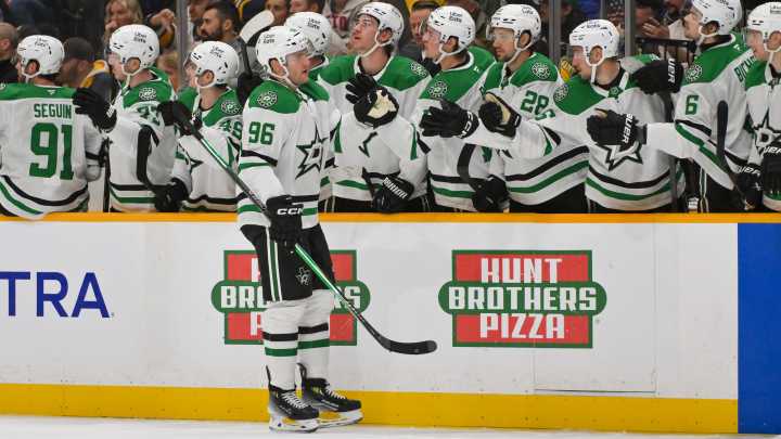 Capitals at Stars odds, picks and predictions
