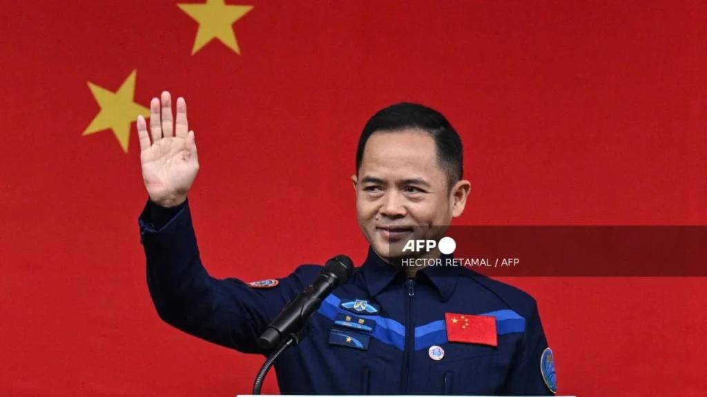 China enviará al espacio a su astronauta más joven y cuatro ratones