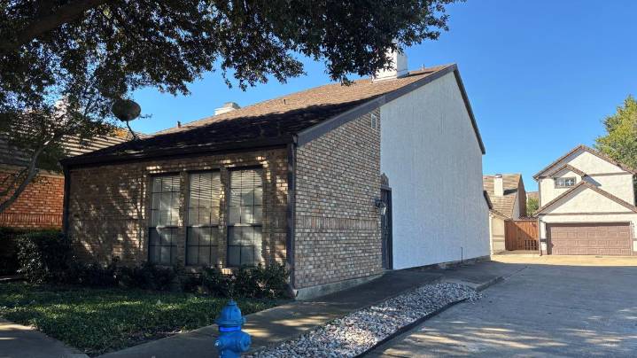 New homeowner finds dead body in house purchased at a property auction, Addison police say