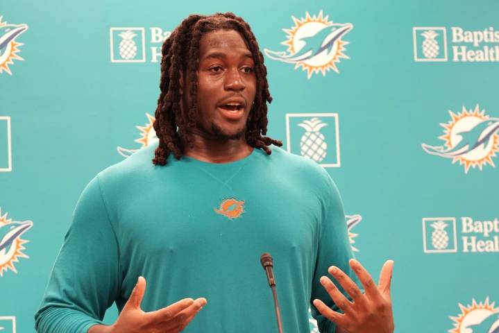 Dolphins unsure what approach Carolina's defense will utilize