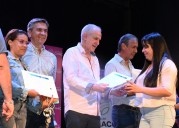 RESISTENCIA: Entrega Provincial De RUBH: Nikisch Destacó A Trabajadores Que Se Pusieron “La Camiseta Del Vecino”