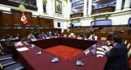 Comisión de Constitución aprueba norma que fija una frase única para las juramentaciones