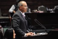 Carlos Treviño sigue detenido en EU, aclara Sheinbaum ante versiones de su liberación