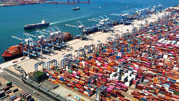 China hits U.S. ships with retaliatory port fees before trade talks