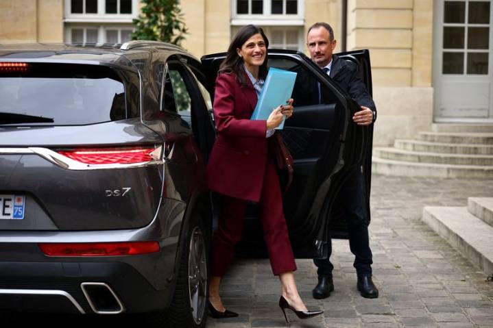 France will not give up on World Bank climate goals, minister says
