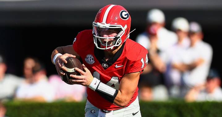 Stockton throws 4 TD passes as No. 9 Georgia rallies in 4th quarter to beat No. 5 Ole Miss 43