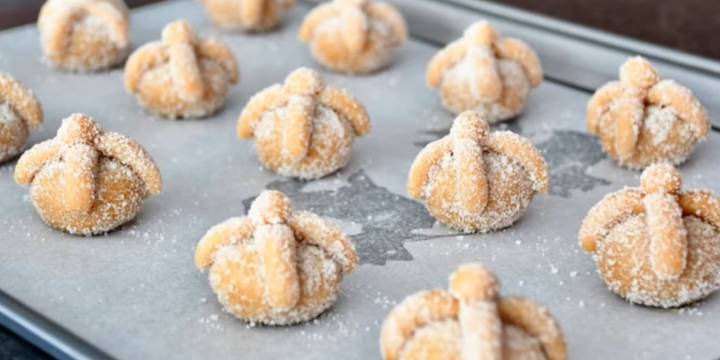 Pan de Muerto sin horno, la receta más fácil de hacer para la ofrenda de Día de Muertos