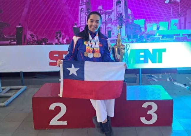 Karateca nacional superó el cáncer y le dio dos oros a Chile en campeonato internacional: “Fue un reto enorme”