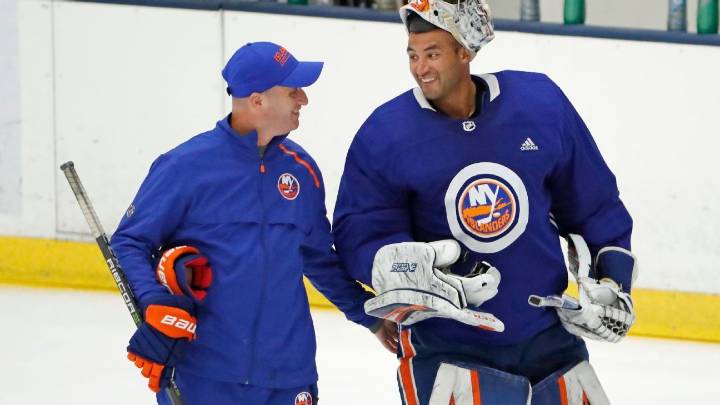 Islanders fire goalie coach for one familiar with Ilya Sorokin