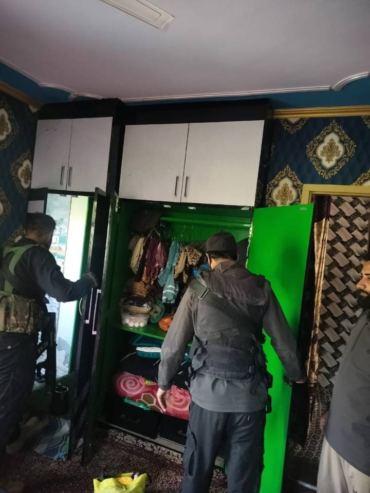 Srinagar Police conducts Raids on Residences of Terrorist Associates