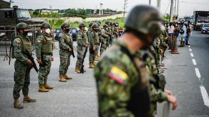 Ecuador envía a juicio a 17 militares por presunto crimen de 4 menores