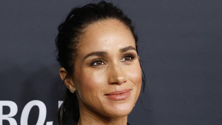Watch the moment Meghan Markle went off-script with her awards speech