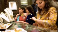 9K, 14K gold rate today on October 15: Looking for budget jewelry for Dhanteras, Diwali? All you need to know