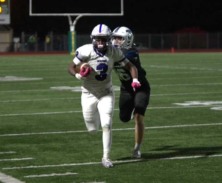 Treylon McGraw leads Heritage over Mountain View for 6