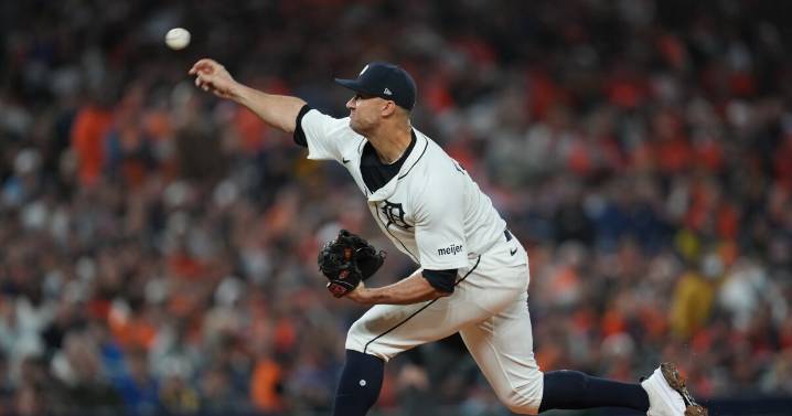 Raleigh, Suarez, Crawford homer and Mariners top Tigers for a 2