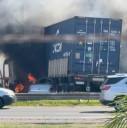 Trágico choque en Panamericana entre dos camiones y dos autos: hay al menos tres muertos