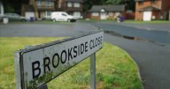 Hollyoaks fans floored as soap legend makes cameo on Brookside crossover