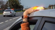 Solo un 8% de los conductores cumple ya con la nueva norma de la DGT sobre luces de emergencia