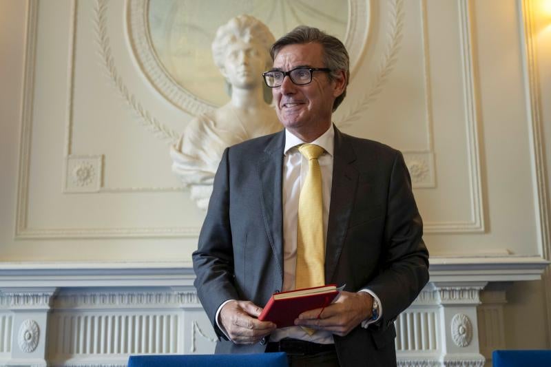 La CNMV irrumpe en la guerra de cifras de BBVA y Sabadell: «Son meras especulaciones»