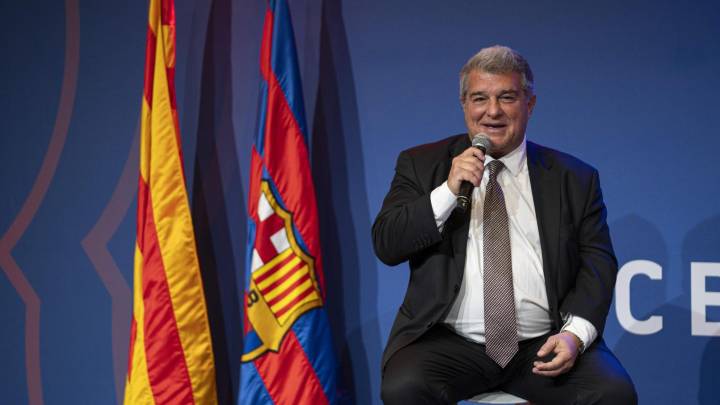 Laporta no cede a las presiones del independentismo ni del nacionalismo español: el Barça mantiene intacta su identidad