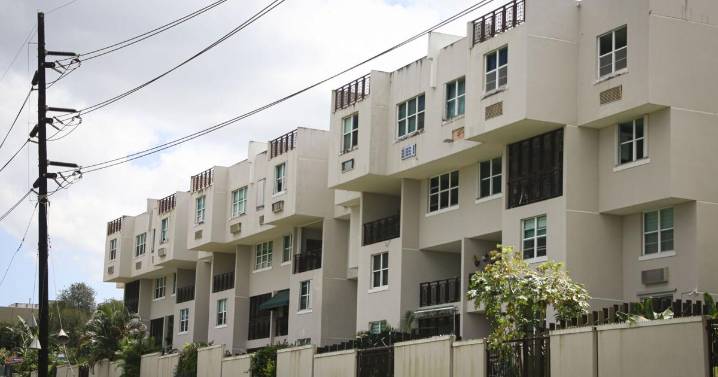 Cientos de querellas de condominios siguen sin resolverse en el DACO
