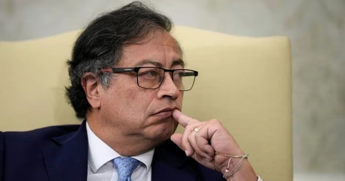 Negaron combustible al avión de Petro en España tras su inclusión en la Lista Clinton