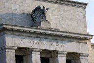 Consideran en Fed al menos otras dos bajas de tasas en 2025